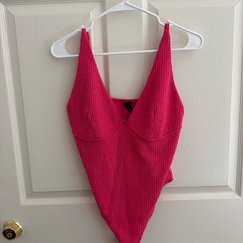 Bodysuit in Bright Pink